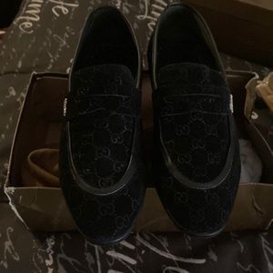 Authentic Gucci Suede Shoes w/ GG Signature Logo